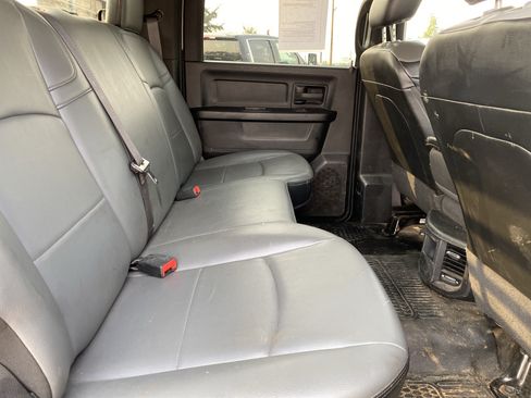 Used 2022 RAM 3500 Tradesman w/ Chrome Appearance Group AWD/4WD image 25