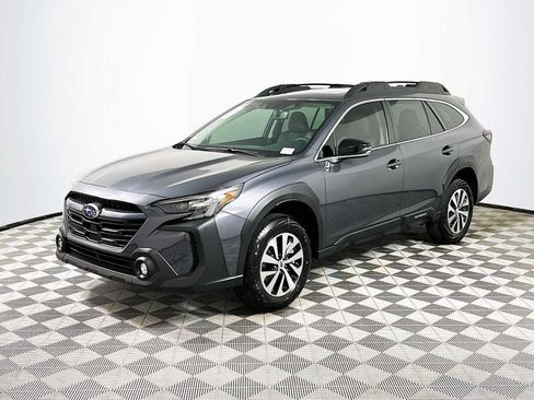 Certified 2025 Subaru Outback Premium w/ Popular Package #1A AWD/4WD image 3