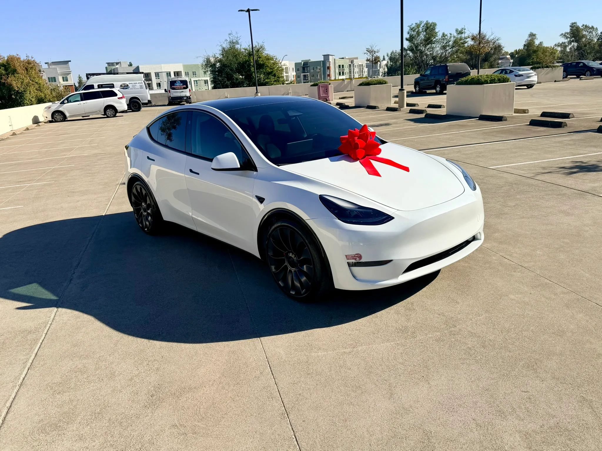 Used 2024 Tesla Model Y Performance AWD/4WD image 15