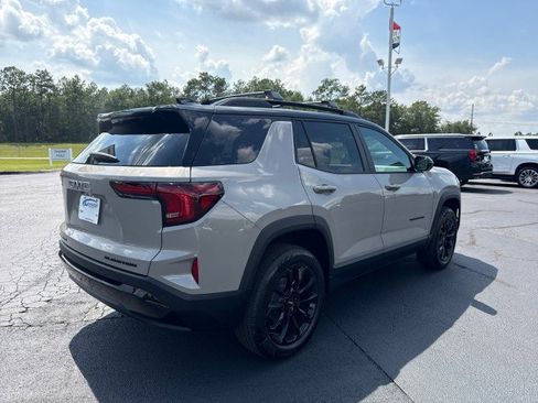 New 2026 GMC Terrain Elevation w/ Elevation Premium Package FWD image 3