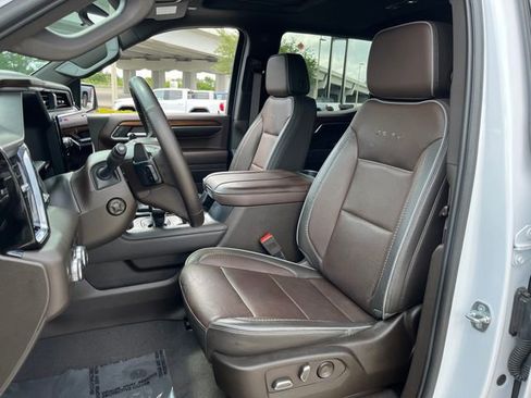 Used 2023 GMC Sierra 1500 Denali w/ Denali Reserve Package AWD/4WD image 13