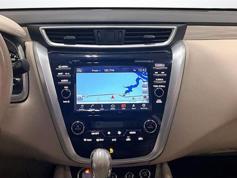Used 2017 Nissan Murano Platinum image 9