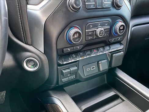 Certified 2021 Chevrolet Silverado 1500 LT Trail Boss w/ Convenience Package II image 25