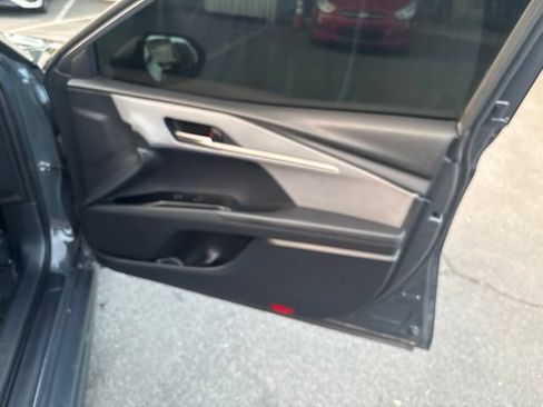 Used 2025 Toyota Camry SE w/ Convenience Package FWD image 23