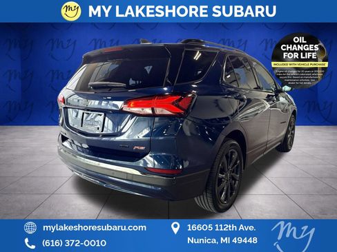 Used 2022 Chevrolet Equinox RS w/ LPO, Floor Liner Package AWD/4WD image 7