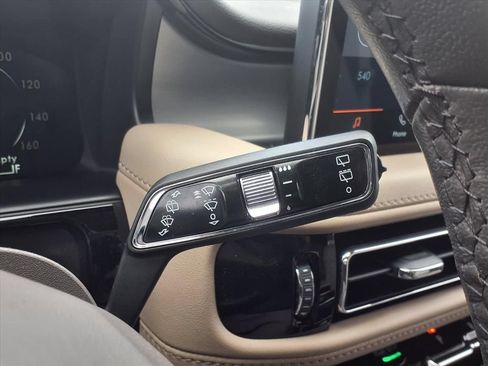 Certified 2023 Lincoln Nautilus FWD w/ Premium Package image 19