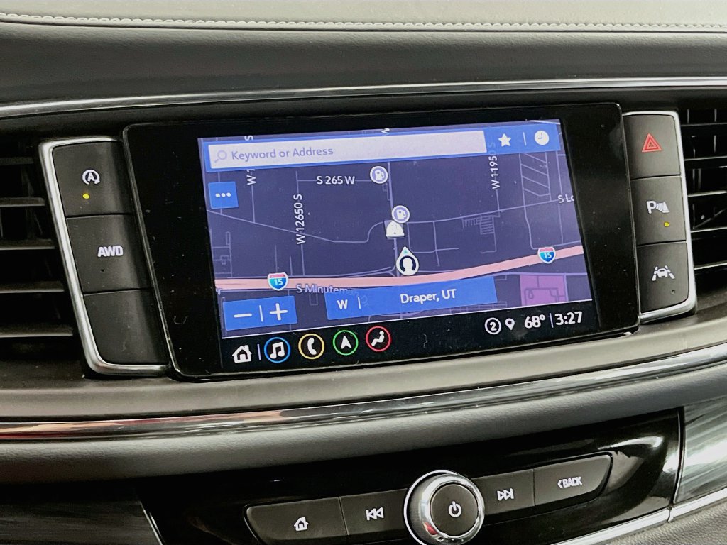 Used 2022 Buick Enclave Premium w/ Surround and Sites Package AWD/4WD image 13