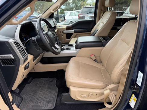 Used 2015 Ford F150 Lariat w/ Equipment Group 502A Luxury AWD/4WD image 10