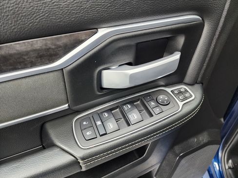 Used 2024 RAM 3500 Big Horn w/ Sport Appearance Package image 43