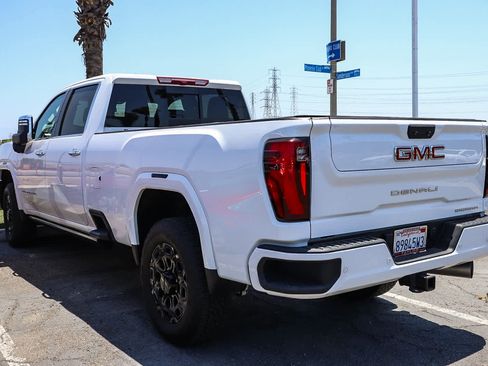 Used 2024 GMC Sierra 2500 Denali AWD/4WD image 5