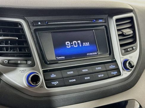 Used 2018 Hyundai Tucson SE AWD/4WD image 21