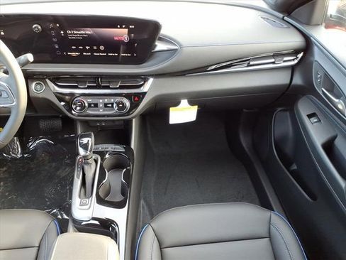 New 2026 Buick Envista Sport Touring image 17