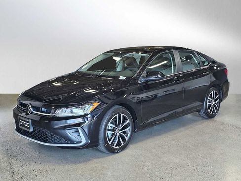 New 2025 Volkswagen Jetta SE image 7