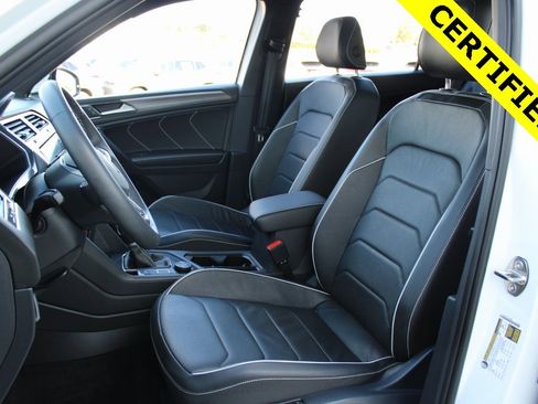 Certified 2023 Volkswagen Tiguan SEL R-Line image 7