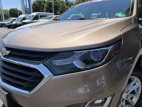 Used 2018 Chevrolet Equinox LS AWD/4WD image 6