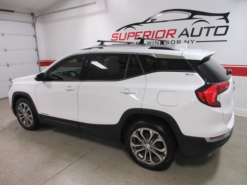 Used 2019 GMC Terrain SLT w/ Preferred Package image 4