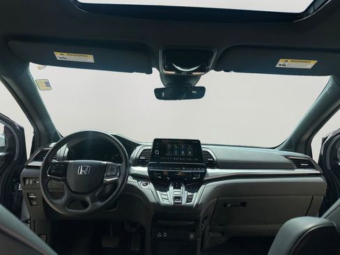 Used 2025 Honda Odyssey Sport-L image 10