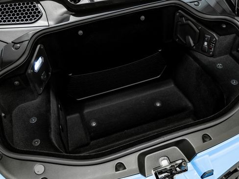 Used 2024 Lamborghini Revuelto image 51