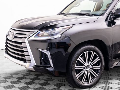 Used 2021 Lexus LX 570 4WD w/ Luxury Package image 35