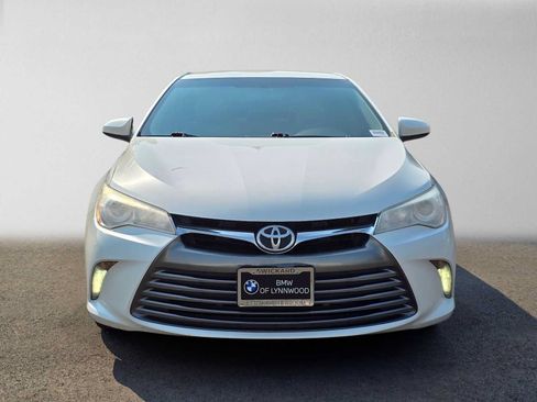 Used 2017 Toyota Camry XLE w/ Convenience Package FWD image 8