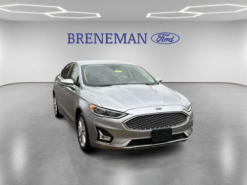 Used 2020 Ford Fusion Energi Titanium image 3
