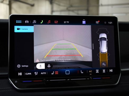 New 2026 Volkswagen Tiguan SE image 16