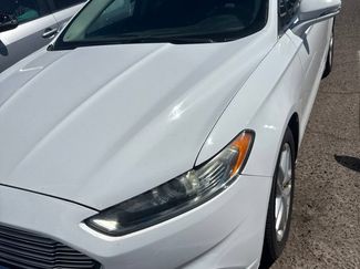Used 2016 Ford Fusion SE FWD video 1