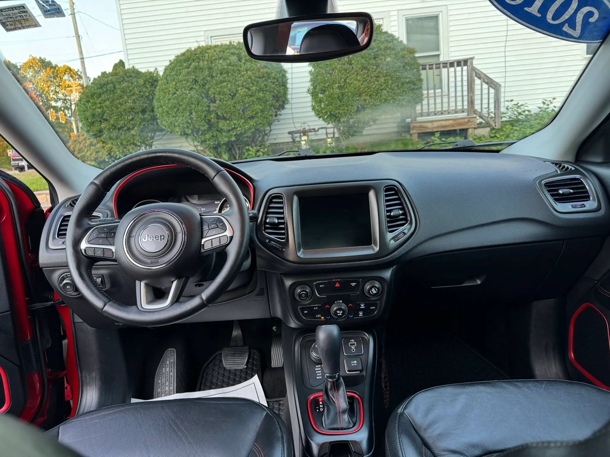Used 2018 Jeep Compass Trailhawk w/ Cold Weather Group AWD/4WD image 18