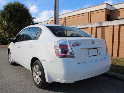 Used 2009 Nissan Sentra 2.0 w/ ABS Pkg image 5