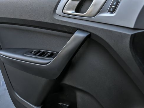 Used 2022 Ford Ranger XLT w/ Equipment Group 302A High image 12