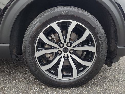 Certified 2022 Ford Explorer ST-Line w/ Class IV Trailer Tow Package image 8