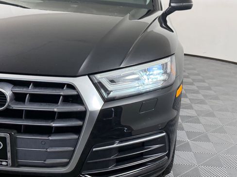Used 2019 Audi Q5 2.0T Premium Plus w/ Premium Plus Package AWD/4WD image 12