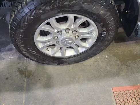 Used 2013 RAM 3500 Laramie AWD/4WD image 16