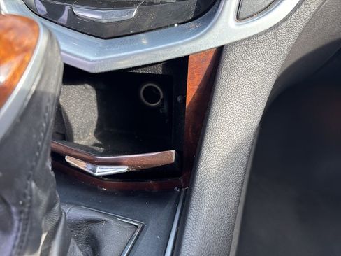 Used 2016 Cadillac SRX Luxury image 31