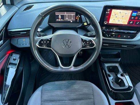Used 2022 Volkswagen ID.4 Pro image 11
