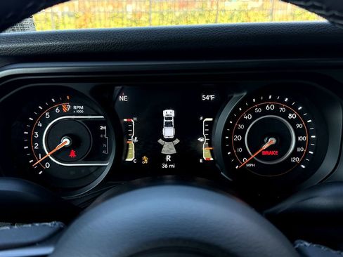 New 2026 Jeep Gladiator Sport image 19