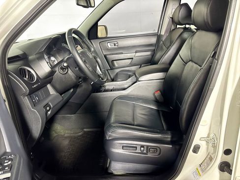 Used 2014 Honda Pilot Touring image 11