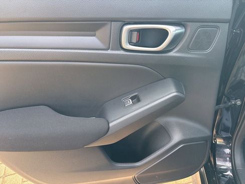 Used 2023 Honda Civic Sport image 25