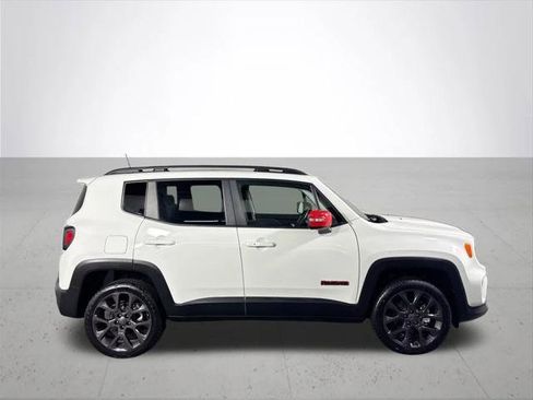 Certified 2023 Jeep Renegade Latitude w/ Sun/Sound Group AWD/4WD image 6