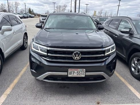 Used 2022 Volkswagen Atlas SEL image 2