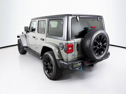 Used 2023 Jeep Wrangler Unlimited Sahara w/ Cold Weather Group AWD/4WD image 5