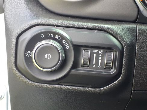 Used 2022 Jeep Wrangler Unlimited Sport AWD/4WD image 27