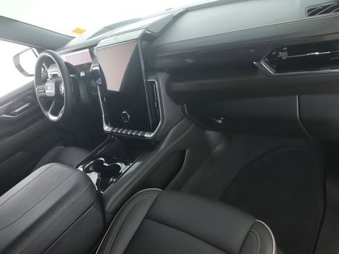 Used 2026 GMC Yukon Elevation image 34