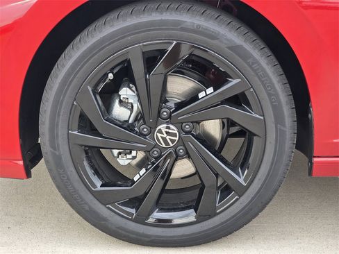 New 2026 Volkswagen Jetta SE image 8