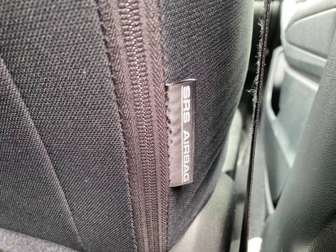 Used 2018 Subaru Crosstrek 2.0i image 38