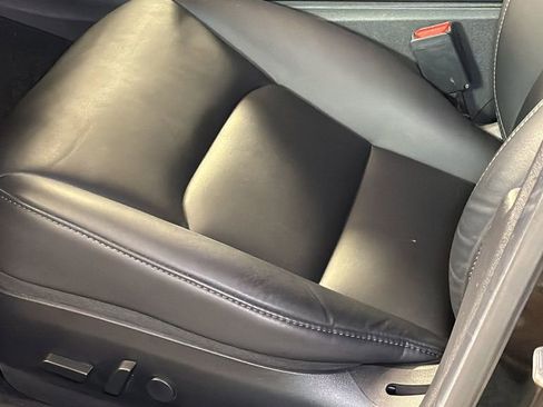 Used 2020 Tesla Model 3 Standard Range image 23