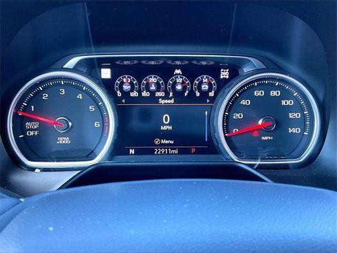 Used 2021 Chevrolet Suburban Premier w/ Premium Package image 23