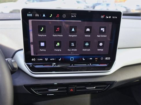 New 2025 Volkswagen ID.4 Pro image 18