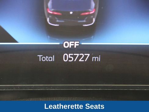 Used 2026 BMW 540i xDrive AWD/4WD image 3