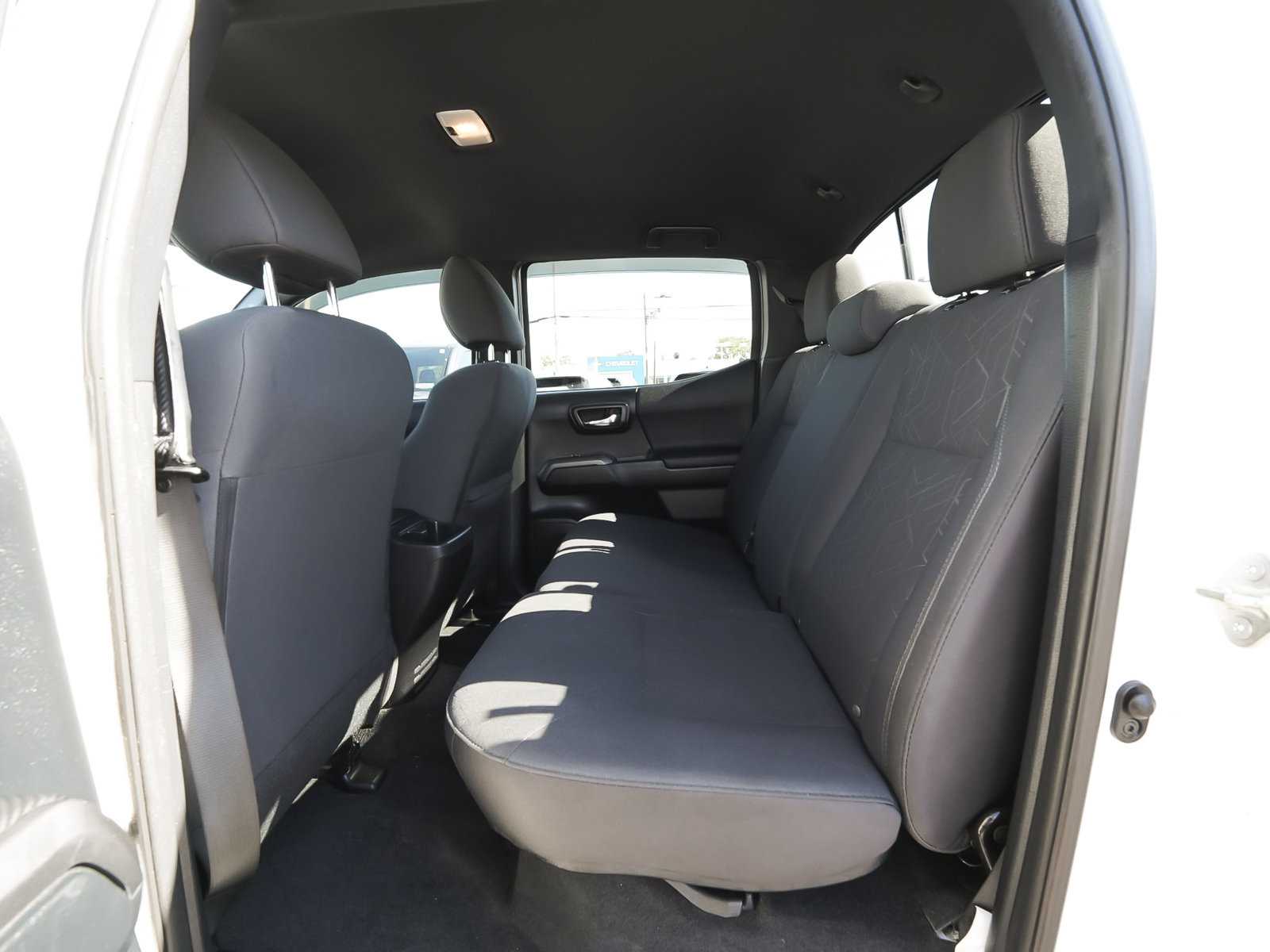 Used 2016 Toyota Tacoma TRD Sport w/ Towing Package AWD/4WD image 32